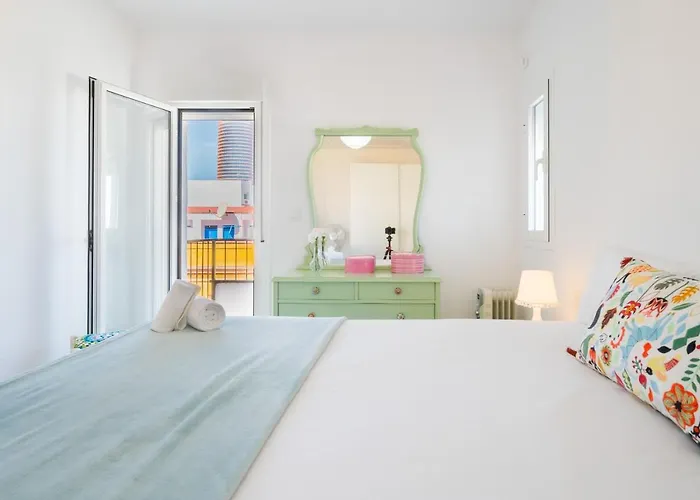 Wide And Colourful- 3Bd 1Bth- Triana